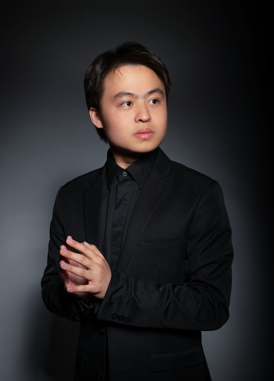 Пианист из Китая Жуй Мин выступит в филармонии