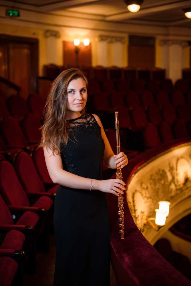 Обладательница золотой флейты  выступит в Хабаровской филармонии