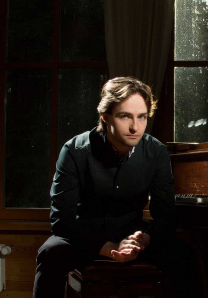 Блистательный московский пианист  откроет симфонический  сезон в Хабаровске