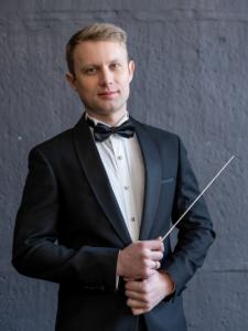 Дирижёр Александр Веретенников